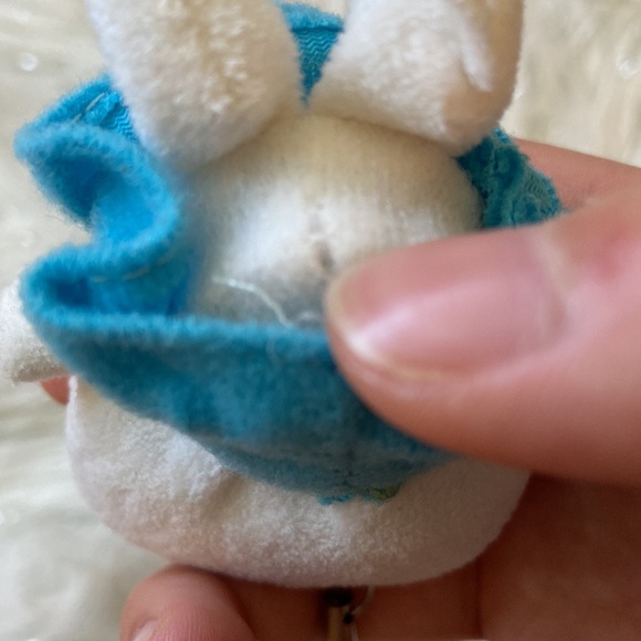 Sanrio Hello Kitty Plush Keychain - Picture 6 of 7